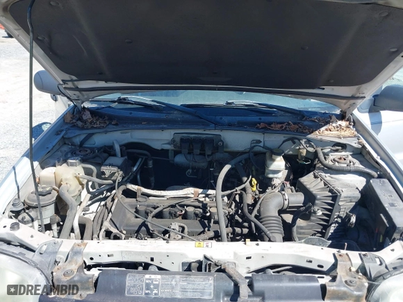 2006 Ford Escape XLS with VIN 1FMYU92Z06KA54222, listed as a IAAI auction lot 41819204 with 145,253 mi miles. Bid and sale history available at carsss.com. Image 10.