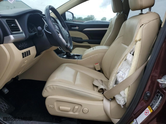 2019 Toyota Highlander SE with VIN 5TDKZRFH4KS348934, listed as a Copart auction lot 53973054 with 46,556 mi miles and Salvage Title. Bid and sale history available at carsss.com. Image 7.