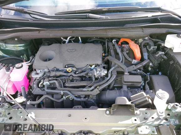 2024 Toyota Sienna XLE with VIN 5TDJSKFC7RS135935, listed as a IAAI auction lot 41409630 with 5,477 mi miles and . Bid and sale history available at DreamBid. Image 10.