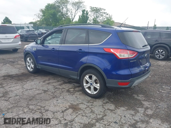2015 Ford Escape SE with VIN 1FMCU0GX0FUB57156, listed as a IAAI auction lot 42201926 with Not Provided miles. Bid and sale history available at carsss.com. Image 3.