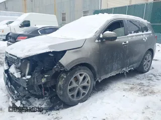 2019 Kia Sorento SX V6 with VIN 5XYPKDA58KG548822, listed as a IAAI auction lot 41606599 with 66,760 mi miles. Bid and sale history available at carsss.com. Image 2.