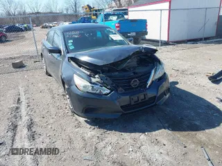 2016 Nissan Altima 2.5 S with VIN 1N4AL3APXGC250109, listed as a IAAI auction lot 41884262 with 202,730 mi miles. Bid and sale history available at carsss.com. Image 1.