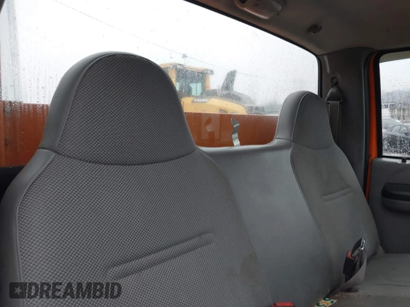 2007 Ford F-250 with VIN 1FDNF21557EA12597, listed as a IAAI auction lot 41454655 with 51,917 mi miles and . Bid and sale history available at DreamBid. Image 8.