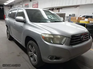 2009 Toyota Highlander Sport with VIN JTEDS43A192069963, listed as a IAAI auction lot 41583196 with 225,603 mi miles. Bid and sale history available at carsss.com. Image 1.