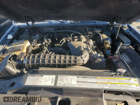 2000 Ford Explorer XLS z VIN 1FMZU62X5YUB29943, wystawiony jako Copart lot #41739835 z przebiegiem 147 542 mil mil oraz Szkoda całkowita • Salvage title. Historia ofert i sprzedaży dostępna na DreamBid. Obrazek 12.