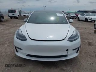 2022 Tesla Model 3 Long Range z VIN 5YJ3E1EB7NF241075, wystawiony jako IAAI lot #42217269 z przebiegiem 28 856 mil mil oraz . Historia ofert i sprzedaży dostępna na DreamBid. Obrazek 12.