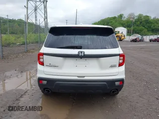 2019 Honda Passport Sport с VIN 5FNYF8H28KB010303, выставлен на аукционе IAAI как лот 42178541 с пробегом 37 593 миль миль и . История ставок и продаж доступна на DreamBid. Изображение 16.