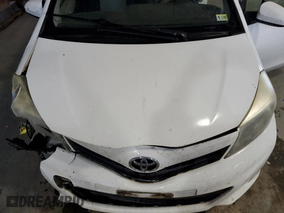 2013 Toyota Yaris L with VIN JTDJTUD33DD542733, listed as a Copart auction lot 80464604 with 290,558 mi miles and Clean Title. Bid and sale history available at carsss.com. Image 11.