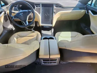2016 Tesla Model S 90D z VIN 5YJSA1E40GF145137, wystawiony jako Copart lot #62027605 z przebiegiem 92 060 mil mil oraz Szkoda całkowita • Salvage title. Historia ofert i sprzedaży dostępna na DreamBid. Obrazek 8.