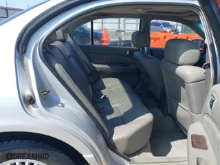 1998 Infiniti I30 Standard with VIN JNKCA21A9WT615911, listed as a IAAI auction lot 41904788 with 216,340 mi miles. Bid and sale history available at carsss.com. Image 8.
