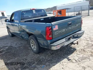 2006 Chevrolet Silverado 1500 Work Truck with VIN 1GCEC19X86Z167990, listed as a IAAI auction lot 41730563 with 165,088 mi miles. Bid and sale history available at carsss.com. Image 3.