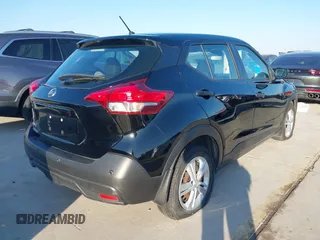 2020 Nissan Kicks S z VIN 3N1CP5BV1LL556133, wystawiony jako IAAI lot #40462262 z przebiegiem 39 750 mil mil oraz . Historia ofert i sprzedaży dostępna na DreamBid. Obrazek 4.