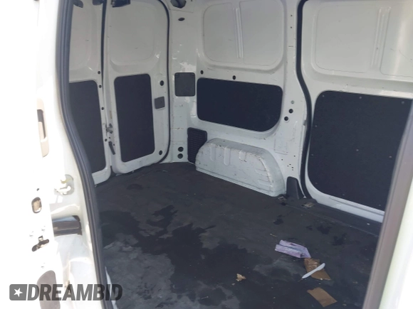 2015 Nissan NV200 SV with VIN 3N6CM0KN2FK736494, listed as a IAAI auction lot 42246762 with Not provided miles and . Bid and sale history available at DreamBid. Image 8.