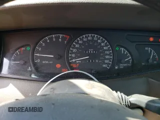 2000 Cadillac Catera z VIN W06VR54R0YR011736, wystawiony jako Copart lot #54927395 z przebiegiem 45 892 mil mil oraz Szkoda całkowita • Salvage title. Historia ofert i sprzedaży dostępna na DreamBid. Obrazek 9.