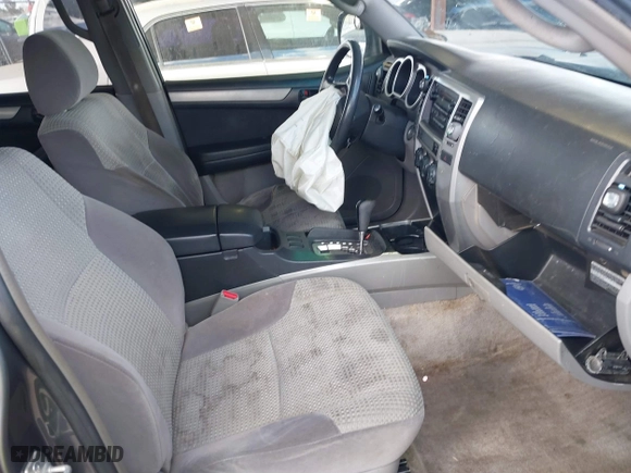 2005 Toyota 4Runner SR5 with VIN JTEZU14R850055504, listed as a IAAI auction lot 41708872 with 270,835 mi miles. Bid and sale history available at carsss.com. Image 5.