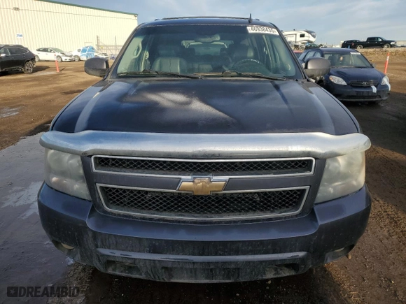 2010 Chevrolet Suburban LT with VIN 1GNUKJE33AR138995, listed as a Copart auction lot 46938435 with 281,335 mi miles and Clean Title. Bid and sale history available at carsss.com. Image 5.