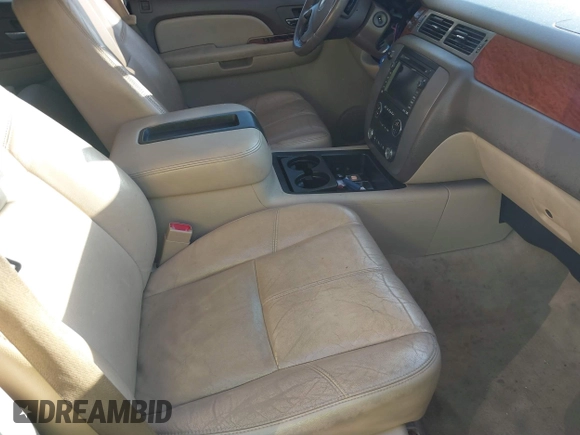 2008 GMC Yukon XL SLT 4SB with VIN 1GKFC16008R232849, listed as a IAAI auction lot 41463014 with 266,448 mi miles and . Bid and sale history available at carsss.com. Image 5.