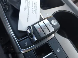 2017 Kia Optima EX z VIN KNAGV4LD4H5010046, wystawiony jako IAAI lot #41679443 z przebiegiem 73 367 mil mil oraz . Historia ofert i sprzedaży dostępna na DreamBid. Obrazek 11.
