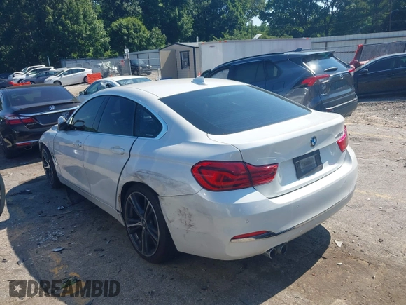 2019 BMW 4 Series 430i z VIN WBA4J1C5XKBM17853, wystawiony jako IAAI lot #39758988 z przebiegiem 38 520 mil mil oraz . Historia ofert i sprzedaży dostępna na DreamBid. Obrazek 3.