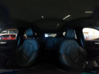 2021 Volvo XC40 Momentum z VIN YV4162UK3M2416447, wystawiony jako IAAI lot #41923981 z przebiegiem 28 654 mil mil oraz . Historia ofert i sprzedaży dostępna na DreamBid. Obrazek 23.