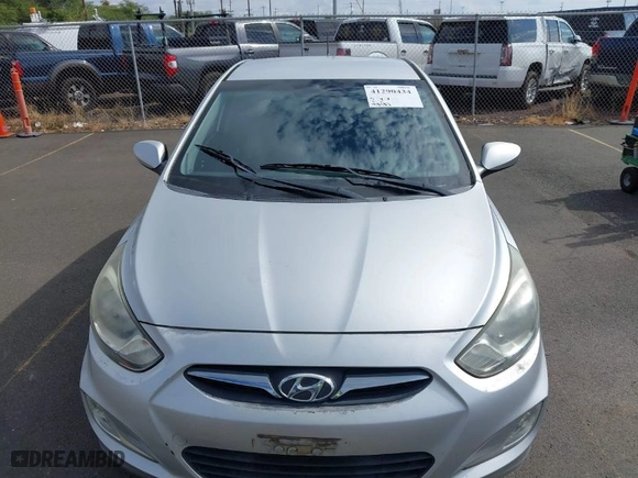 2012 Hyundai Accent SE with VIN KMHCU5AE7CU030632, listed as a IAAI auction lot 41290434 with 98,182 mi miles. Bid and sale history available at carsss.com. Image 6.