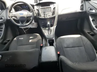 2016 Ford Focus SE z VIN 1FADP3F24GL309119, wystawiony jako Copart lot #62279095 z przebiegiem 117 535 mil mil oraz Szkoda całkowita • Salvage title. Historia ofert i sprzedaży dostępna na DreamBid. Obrazek 8.