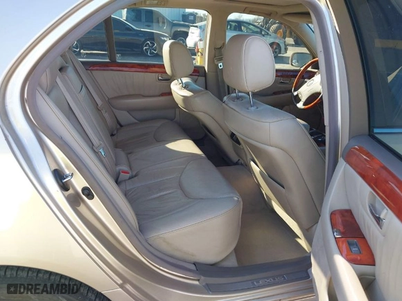 2003 Lexus LS 430 with VIN JTHBN30F830100401, listed as a IAAI auction lot 41761080 with 194,169 mi miles. Bid and sale history available at carsss.com. Image 8.