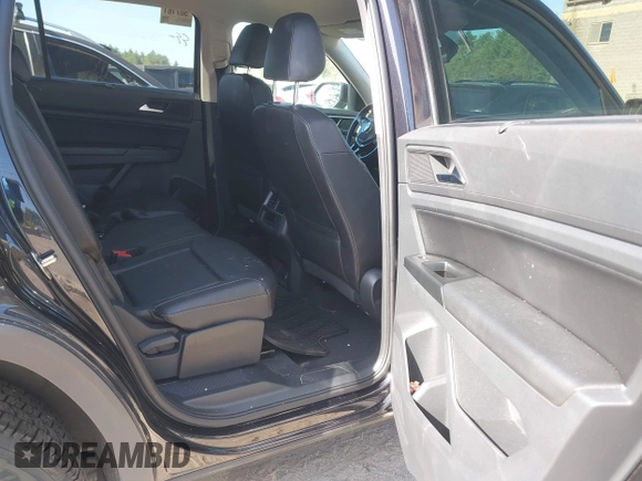 2020 Volkswagen Atlas SE z VIN 1V2DP2CAXLC500309, wystawiony jako IAAI lot #42168053 z przebiegiem 38 511 mil mil oraz . Historia ofert i sprzedaży dostępna na DreamBid. Obrazek 8.