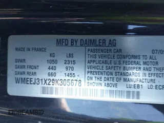 2009 Smart fortwo Pure with VIN WMEEJ31X29K305678, listed as a IAAI auction lot 41691476 with Not Provided miles and . Bid and sale history available at DreamBid. Image 9.
