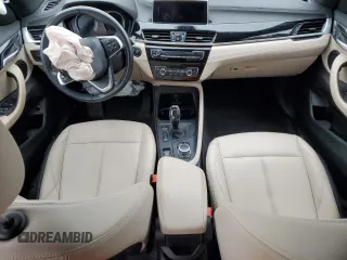 2020 BMW X1 xDrive28i с VIN WBXJG9C03L5P59462, выставлен на аукционе Copart как лот 52725835 с пробегом Не указан миль и Списание • Salvage title. История ставок и продаж доступна на DreamBid. Изображение 8.