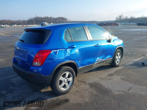 2016 Chevrolet Trax LS with VIN KL7CJNSB3GB555610, listed as a IAAI auction lot 41687384 with 95,626 mi miles. Bid and sale history available at carsss.com. Image 4.