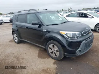 2016 Kia Soul z VIN KNDJN2A23G7328323, wystawiony jako IAAI lot #42394610 z przebiegiem 143 717 mil mil oraz . Historia ofert i sprzedaży dostępna na DreamBid. Obrazek 1.