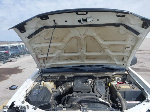 2006 Chevrolet Colorado LT w/2LT with VIN 1GCDT136268173852, listed as a IAAI auction lot 41861401 with 119,679 mi miles. Bid and sale history available at carsss.com. Image 10.