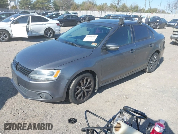 2011 Volkswagen Jetta SE с VIN 3VWDZ7AJ4BM080178, выставлен на аукционе IAAI как лот 41772185 с пробегом 140 897 миль миль и . История ставок и продаж доступна на DreamBid. Изображение 2.