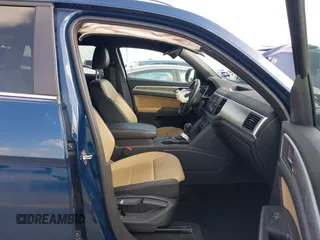 2021 Volkswagen Atlas SE z VIN 1V2WC2CA4MC232301, wystawiony jako IAAI lot #42538962 z przebiegiem Nie podano mil oraz . Historia ofert i sprzedaży dostępna na DreamBid. Obrazek 5.