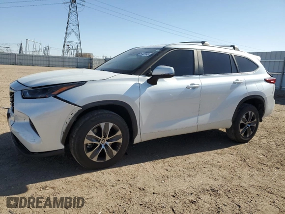 2023 Toyota Highlander L z VIN 5TDKDRAH9PS041904, wystawiony jako Copart lot #57425145 z przebiegiem 30 953 mil mil oraz Szkoda całkowita • Salvage title. Historia ofert i sprzedaży dostępna na DreamBid. Obrazek 1.
