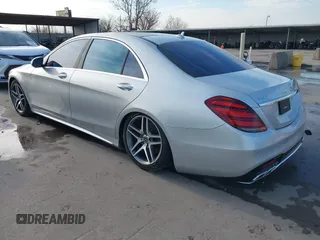 2018 Mercedes-Benz S 560 with VIN WDDUG8DB0JA369644, listed as a IAAI auction lot 41407180 with 123,254 mi miles and . Bid and sale history available at carsss.com. Image 3.
