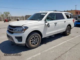 2024 Ford Expedition Max XLT z VIN 1FMJK1J80REA77729, wystawiony jako Copart lot #57477565 z przebiegiem 20 697 mil mil oraz Szkoda całkowita • Salvage title. Historia ofert i sprzedaży dostępna na DreamBid. Obrazek 1.