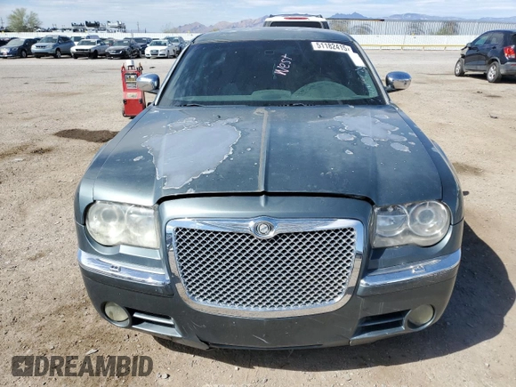 2005 Chrysler 300 with VIN 2C3JA63H95H578207, listed as a Copart auction lot 51182415 with 139,847 mi miles and Clean Title. Bid and sale history available at carsss.com. Image 5.