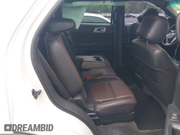 2014 Ford Explorer Sport z VIN 1FM5K8GT1EGC33121, wystawiony jako IAAI lot #41971805 z przebiegiem 148 234 mil mil oraz . Historia ofert i sprzedaży dostępna na DreamBid. Obrazek 8.