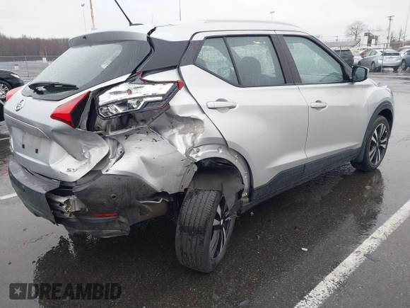 2020 Nissan Kicks SV z VIN 3N1CP5CV0LL547650, wystawiony jako IAAI lot #41868073 z przebiegiem 37 942 mil mil oraz . Historia ofert i sprzedaży dostępna na DreamBid. Obrazek 4.