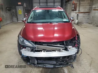 2019 Chrysler Pacifica Limited z VIN 2C4RC1GG6KR746002, wystawiony jako Copart lot #52641125 z przebiegiem 133 755 mil mil oraz Szkoda całkowita • Salvage title. Historia ofert i sprzedaży dostępna na DreamBid. Obrazek 5.