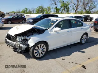 2013 Honda Accord Touring z VIN 1HGCR3F98DA032772, wystawiony jako Copart lot #53955005 z przebiegiem 133 280 mil mil oraz Szkoda całkowita • Salvage title. Historia ofert i sprzedaży dostępna na DreamBid. Obrazek 1.