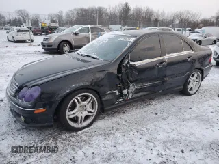 2005 Mercedes-Benz C 55 AMG with VIN WDBRF76J35F584816, listed as a Copart auction lot 45890395 with 154,772 mi miles and Salvage title. Bid and sale history available at DreamBid. Image 1.