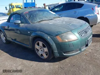 2001 Audi TT with VIN TRUUT28N311012133, listed as a IAAI auction lot 40853772 with 181,316 mi miles. Bid and sale history available at carsss.com. Image 1.