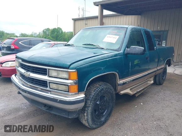 1997 Chevrolet Silverado 1500 with VIN 2GCEK19R7V1153946, listed as a IAAI auction lot 42047414 with 196,914 mi miles and . Bid and sale history available at DreamBid. Image 2.