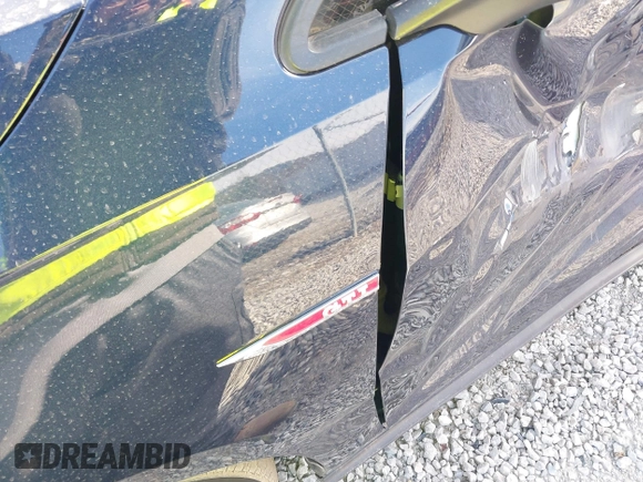 2019 Volkswagen GTI S z VIN 3VW5T7AU9KM031316, wystawiony jako IAAI lot #41377435 z przebiegiem Nie podano mil oraz . Historia ofert i sprzedaży dostępna na DreamBid. Obrazek 17.