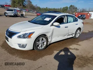 2014 Nissan Altima 2.5 S with VIN 1N4AL3AP7EN222382, listed as a IAAI auction lot 41674109 with 84,721 mi miles. Bid and sale history available at carsss.com. Image 17.