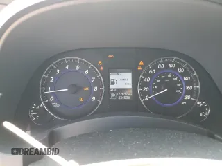 2016 Infiniti QX70 z VIN JN8CS1MWXGM752128, wystawiony jako Copart lot #52147115 z przebiegiem 122 637 mil mil oraz Tytuł czysty. Historia ofert i sprzedaży dostępna na DreamBid. Obrazek 9.