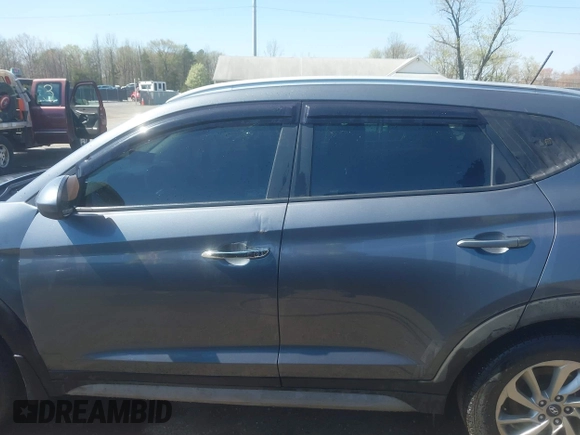 2017 Hyundai Tucson SE with VIN KM8J3CA46HU550818, listed as a IAAI auction lot 41935135 with 90,982 mi miles. Bid and sale history available at carsss.com. Image 14.